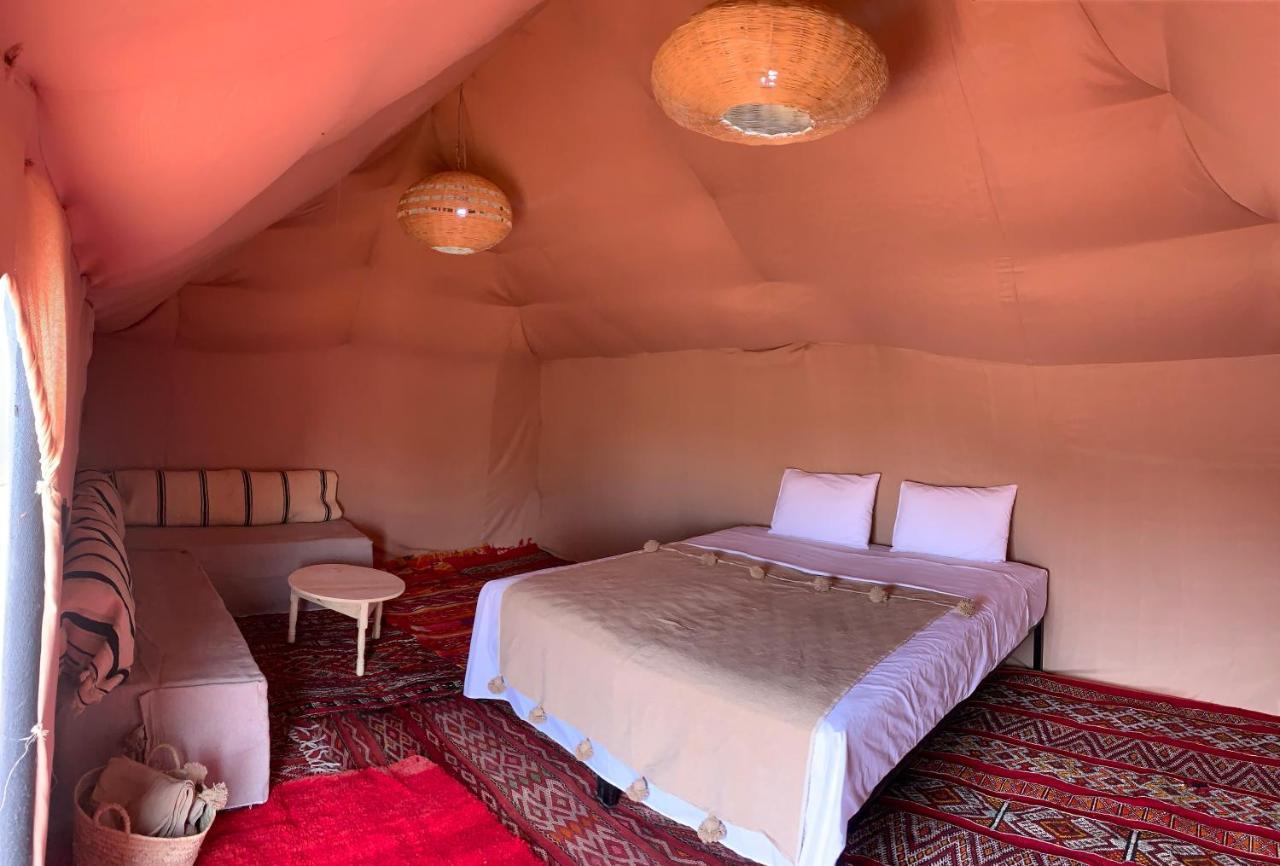 Merzouga Glamping Camp ภายนอก รูปภาพ