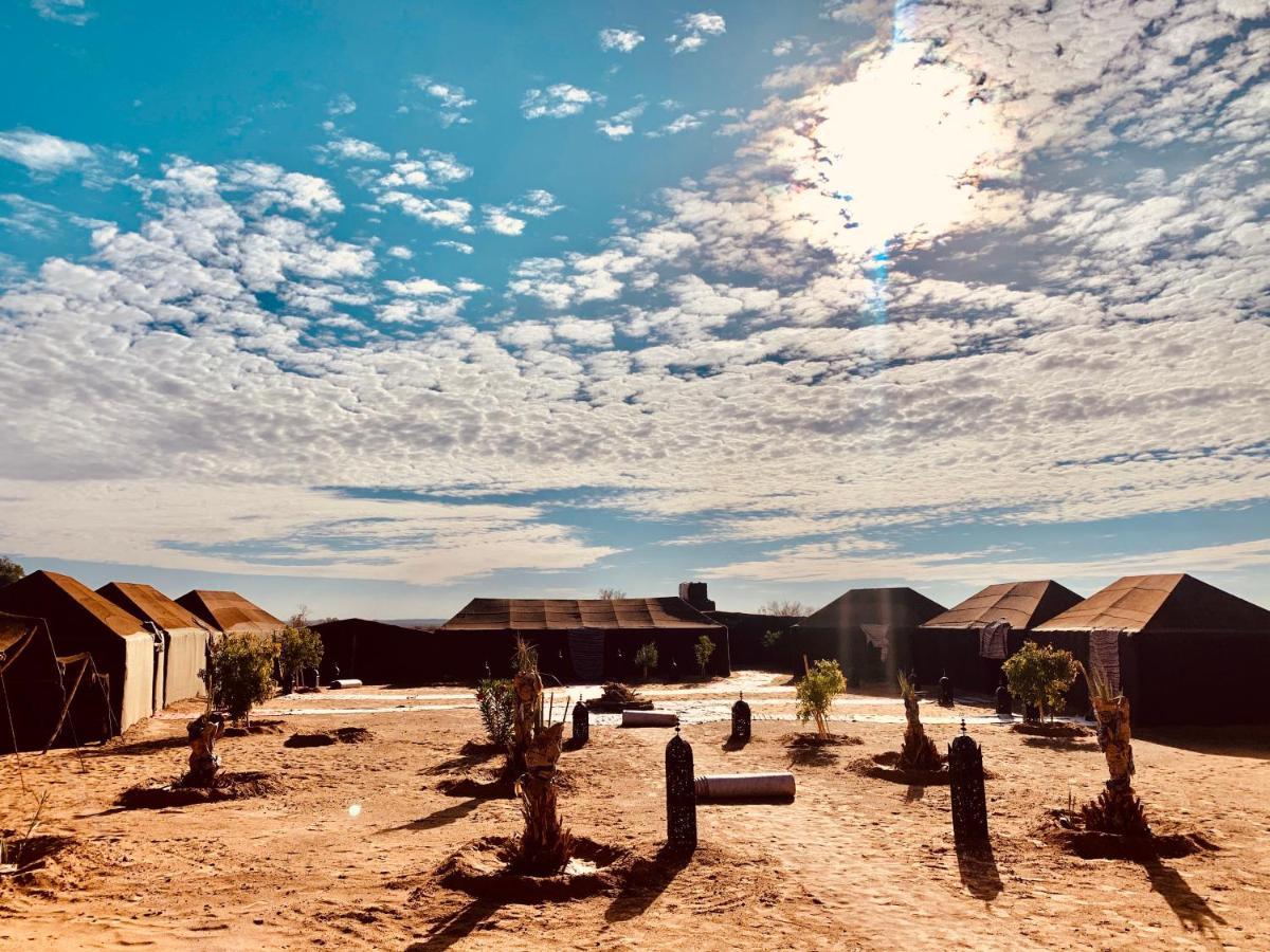 Merzouga Glamping Camp ภายนอก รูปภาพ