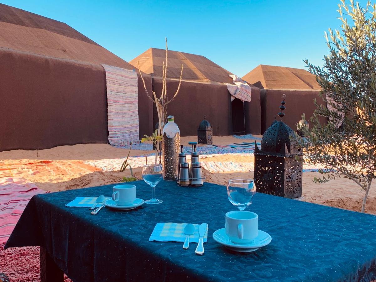 Merzouga Glamping Camp ภายนอก รูปภาพ