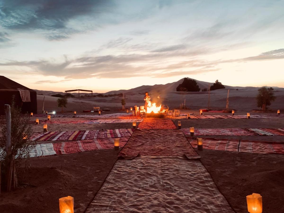 Merzouga Glamping Camp ภายนอก รูปภาพ