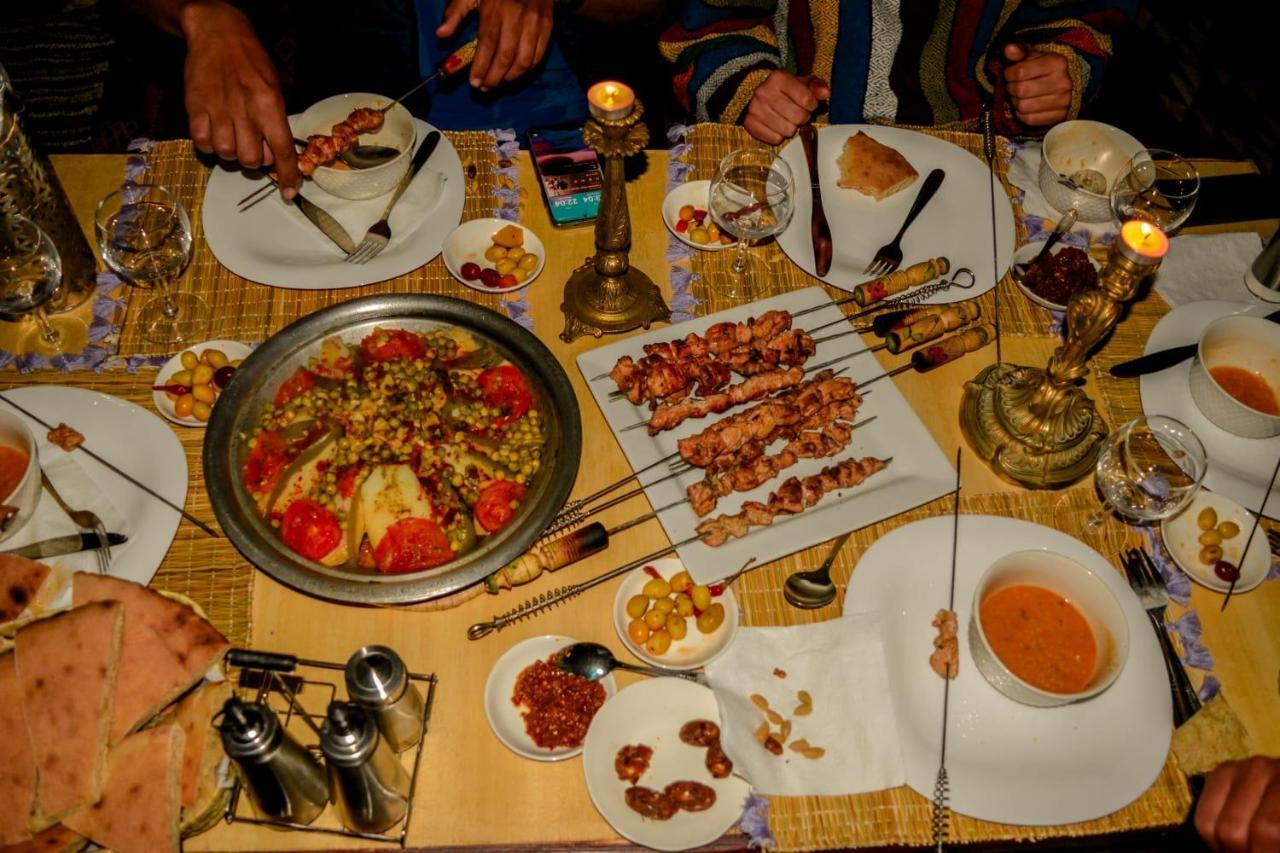 Merzouga Glamping Camp ภายนอก รูปภาพ