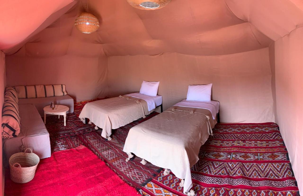 Merzouga Glamping Camp ภายนอก รูปภาพ