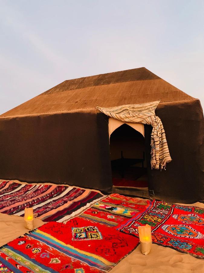 Merzouga Glamping Camp ภายนอก รูปภาพ