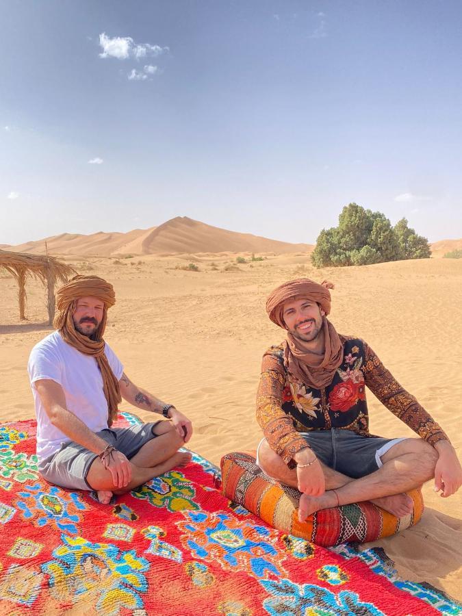 Merzouga Glamping Camp ภายนอก รูปภาพ