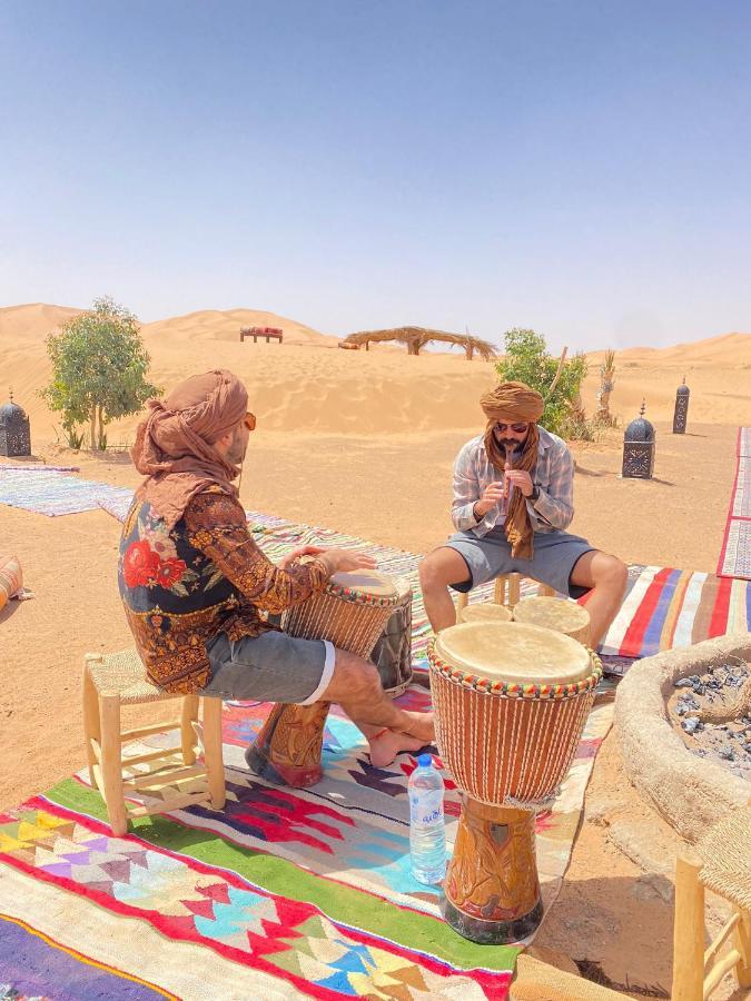 Merzouga Glamping Camp ภายนอก รูปภาพ