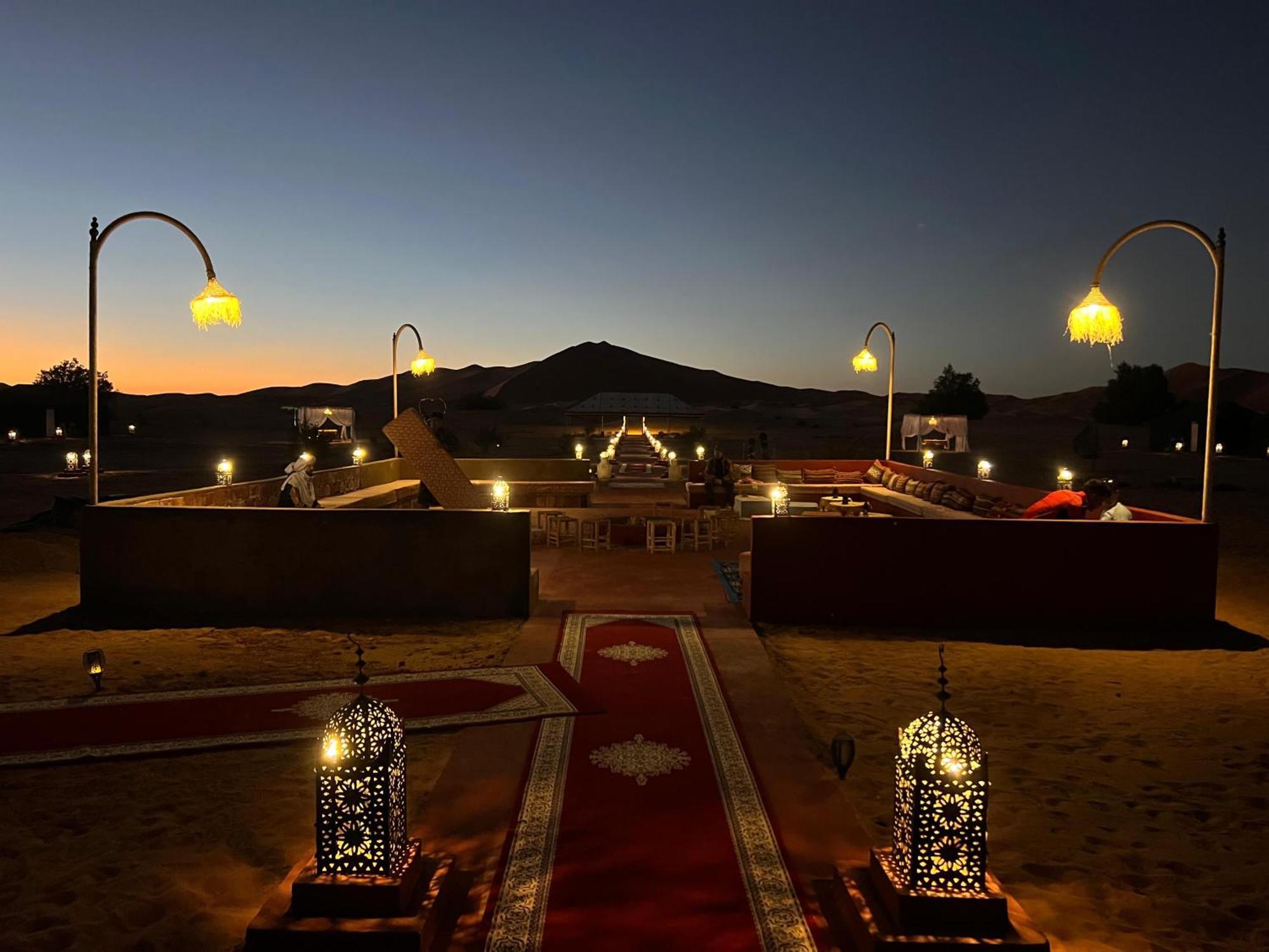 Merzouga Glamping Camp ภายนอก รูปภาพ